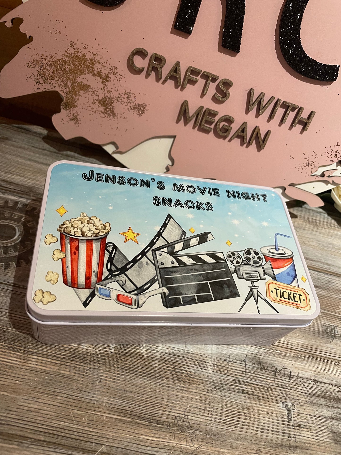 Personalised snack tins 😋